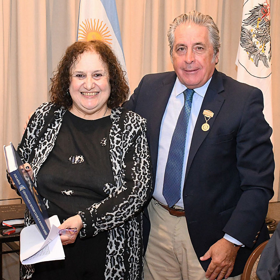 Liliana Barela en el Rotary Club de Buenos Aires