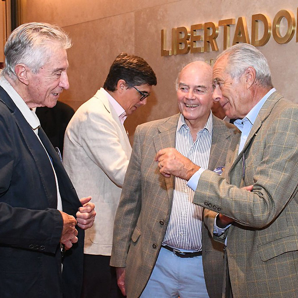 Eduardo Conesa en el Rotary Club de Buenos Aires
