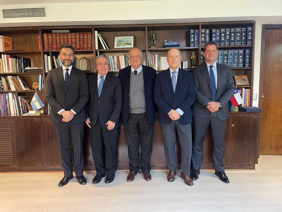 Bruno Aguirre, Esteban Carcavallo, José Antonio Viera-Gallo, Jorge La Roza y Juan Manuel Casas