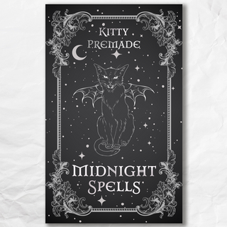 Premade Midnight Spells, Kreidezeichnung von Katze mit Flügeln auf schwarzem Hintergrund