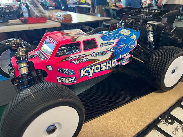 Ryan Lutz Kyosho MP10Te at ROAR Nationals Thornhill.