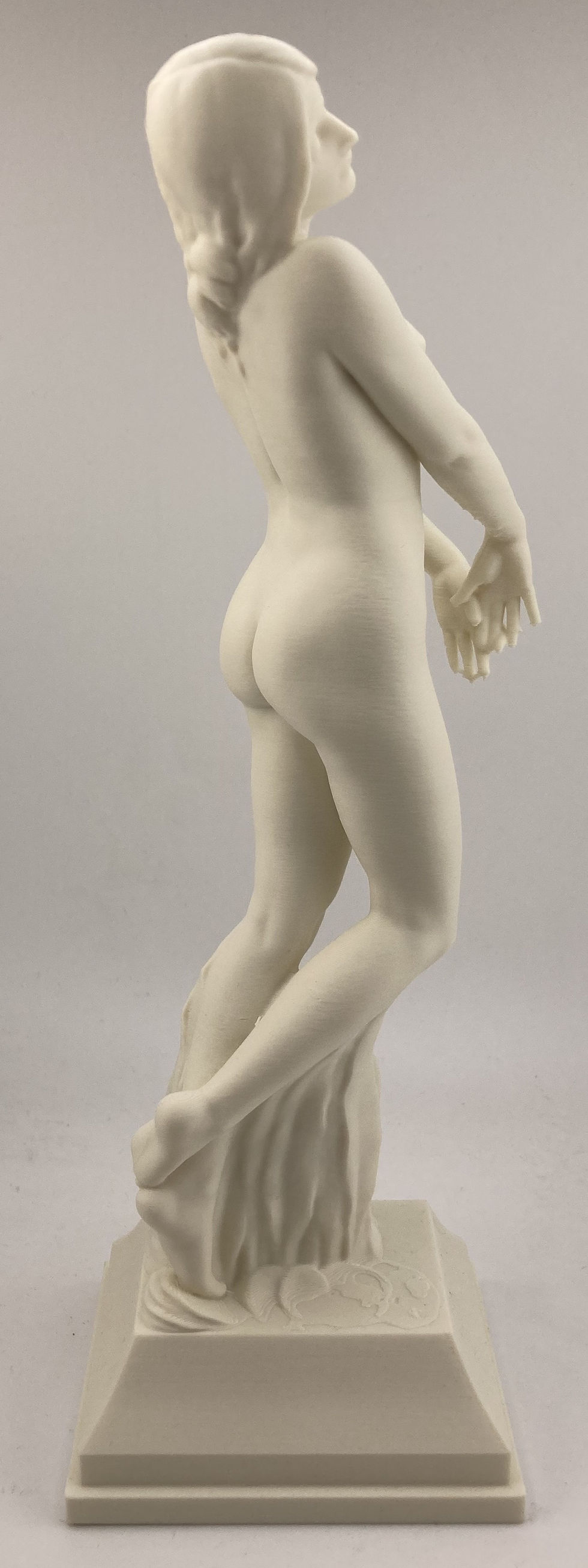 Thumbnail: Gusten Lindberg classical sculpture The Mist 9.8 inch/250 mm