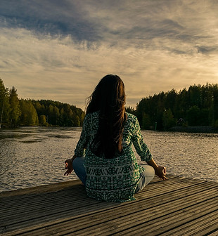 yoga-2176668_1280.jpg