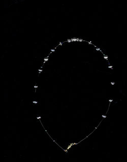 necklace1_dark_light_3