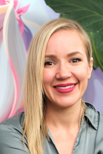 Jenna Mayhew es una psicóloga australiana y está disponible para dar charlas sobre psicología intercultural.