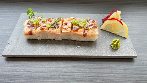 F Salmon Pressed Sushi 6 + Udon