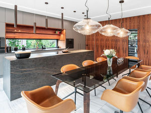 realizace interiéru kuchyň