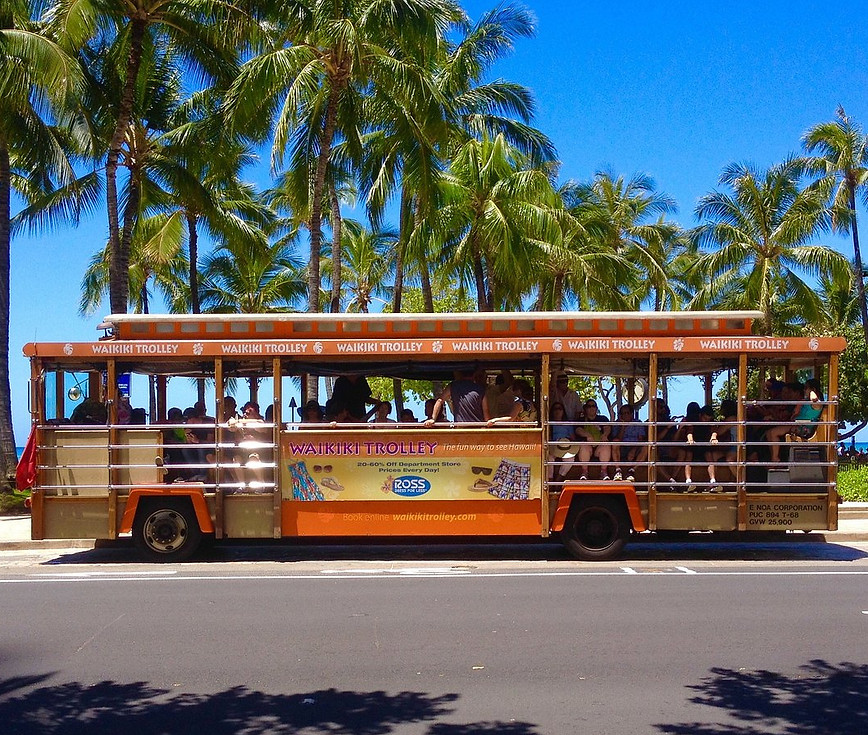 classic-trolley-in-waikiki.jpg