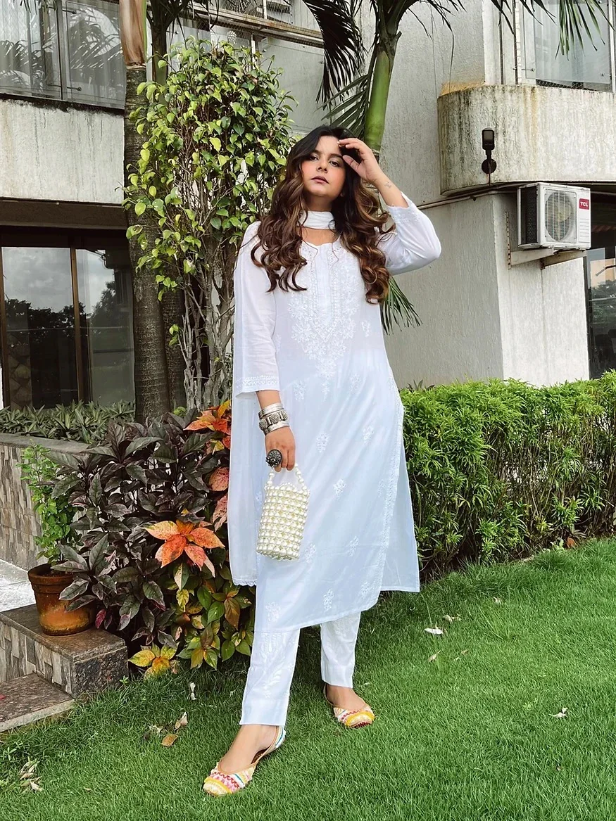 Nazakat Chikankari White Kurta for Women
