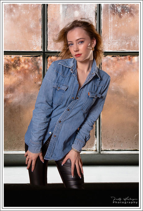 301122FRH_5782-w-web-c - Copy.jpg