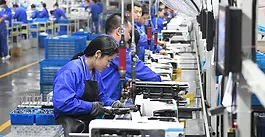 Çin'de imalat aktivitesi Şubat'ta genişleme bölgesine döndü 