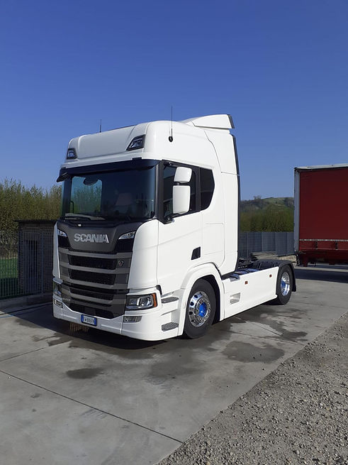 WhatsApp Image 2025-11-14 at 10.07.08 (2).jpeg