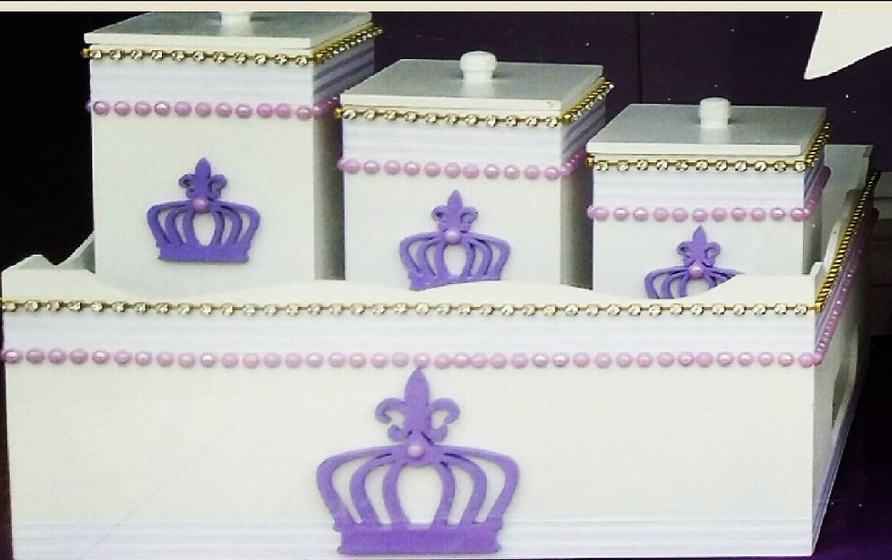 Bandeja de higiene strass e pérolas