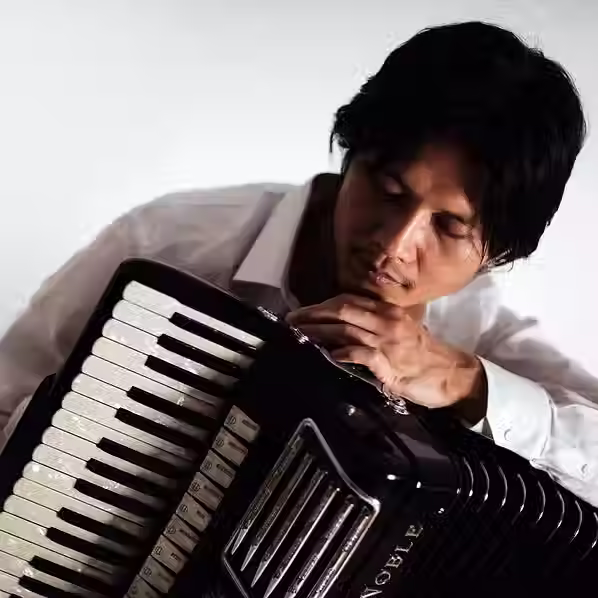 佐藤 芳明 Yoshiaki Sato(アコーディオン)