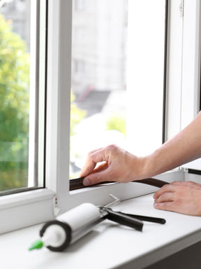 Window Installer Installing Energy Star Windows