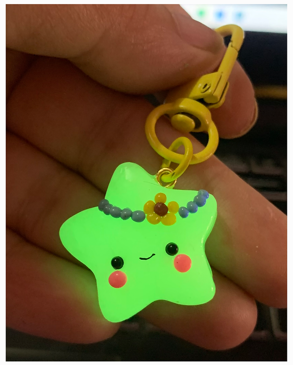 STAR-GLOW-IN-THE -DARK-WHITE FRAME.png