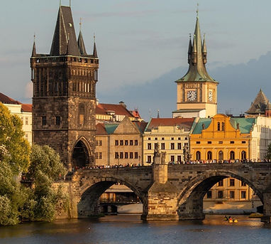 cccfalkensteiner-hotel-marieprag-attractions-charles-bridge-2.jpg