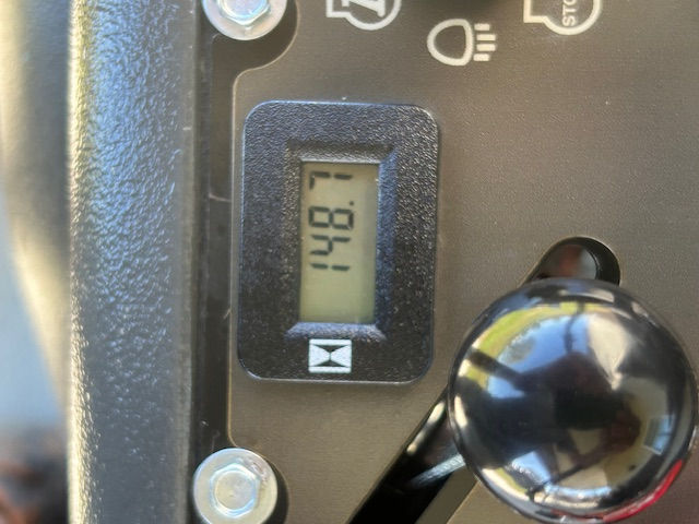 Thumbnail: Husqvarna MZ61 61" zero turn, Kawasaki