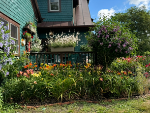 Tour the Beautiful Gardens!