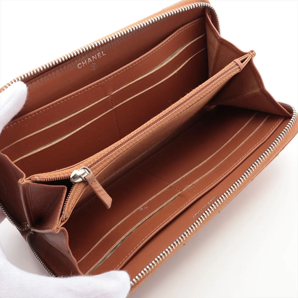 Thumbnail: B215. Chanel Caviar Zip Around wallet 