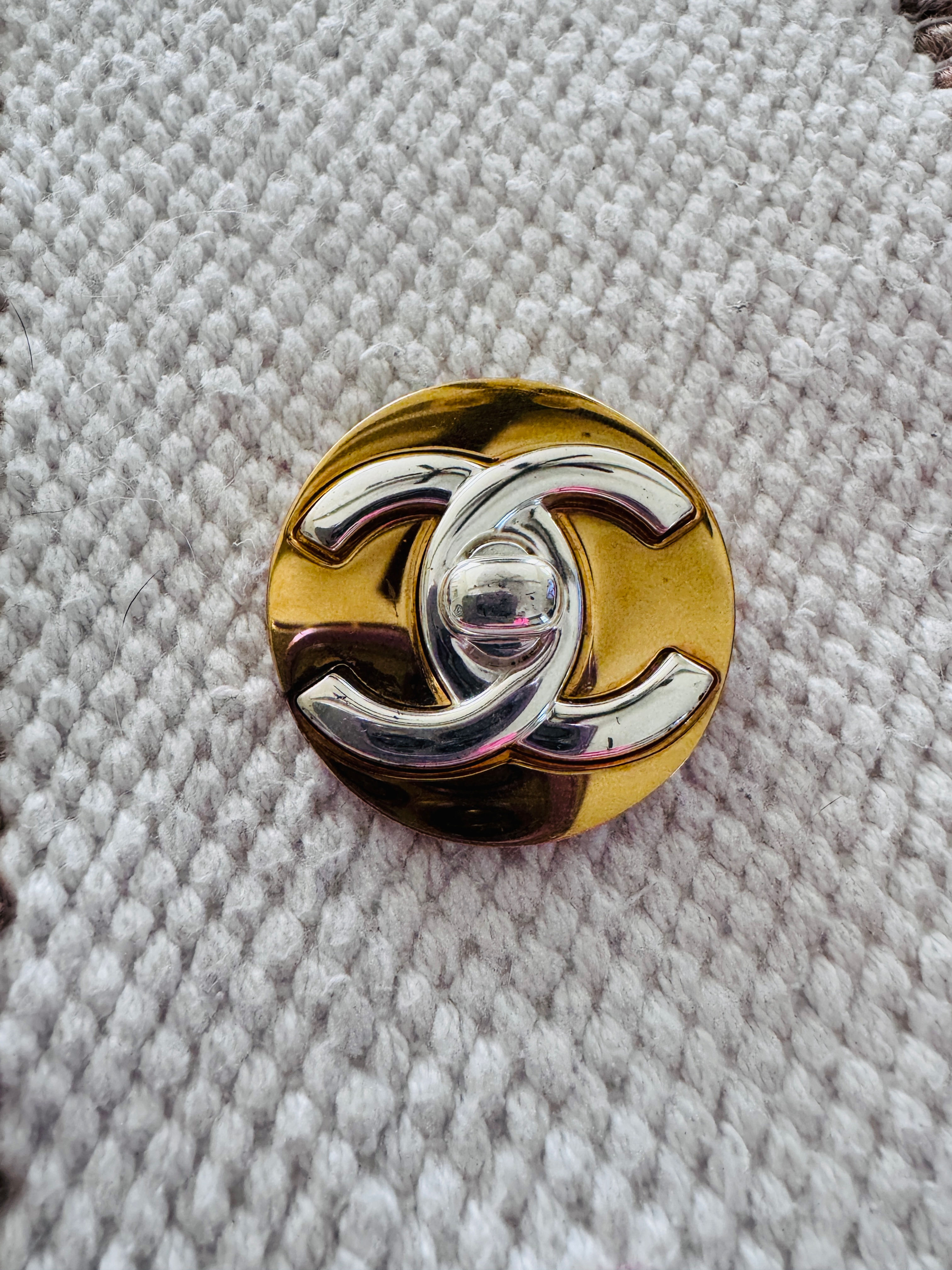 C36. Chanel 97A Turnlock Brooch 