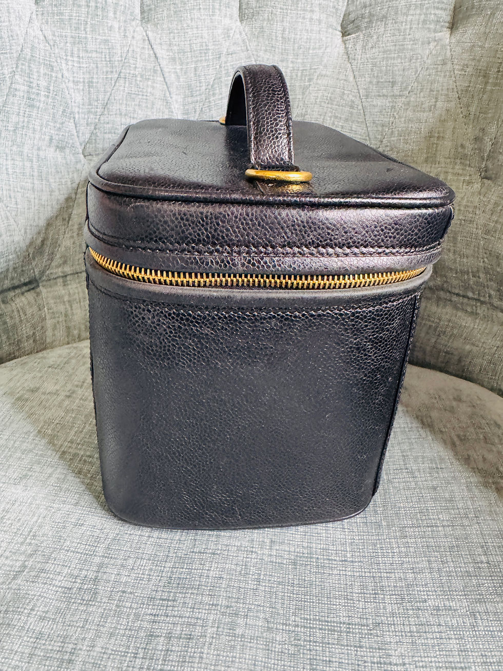 Thumbnail: Pre-owned Chanel Caviar Vanity