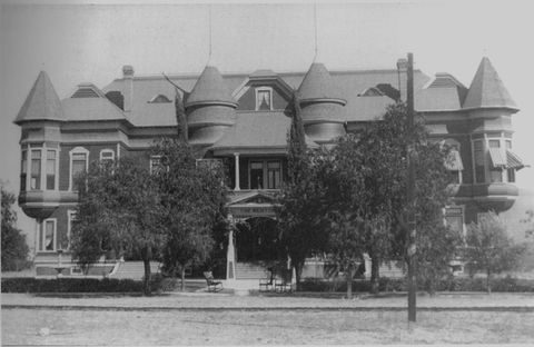 Mentone Hotel The Mentone (2).jpg