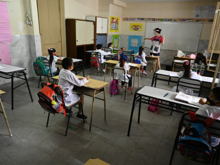El Gobierno bonaerense habilitó la extensión de horas de clases presenciales