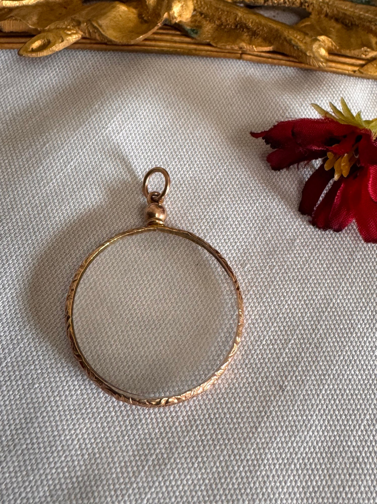 ויולט - לוקט זהב עתיק 9 קראט, דו צדדי, אנגלי חתום אדווארדיאני