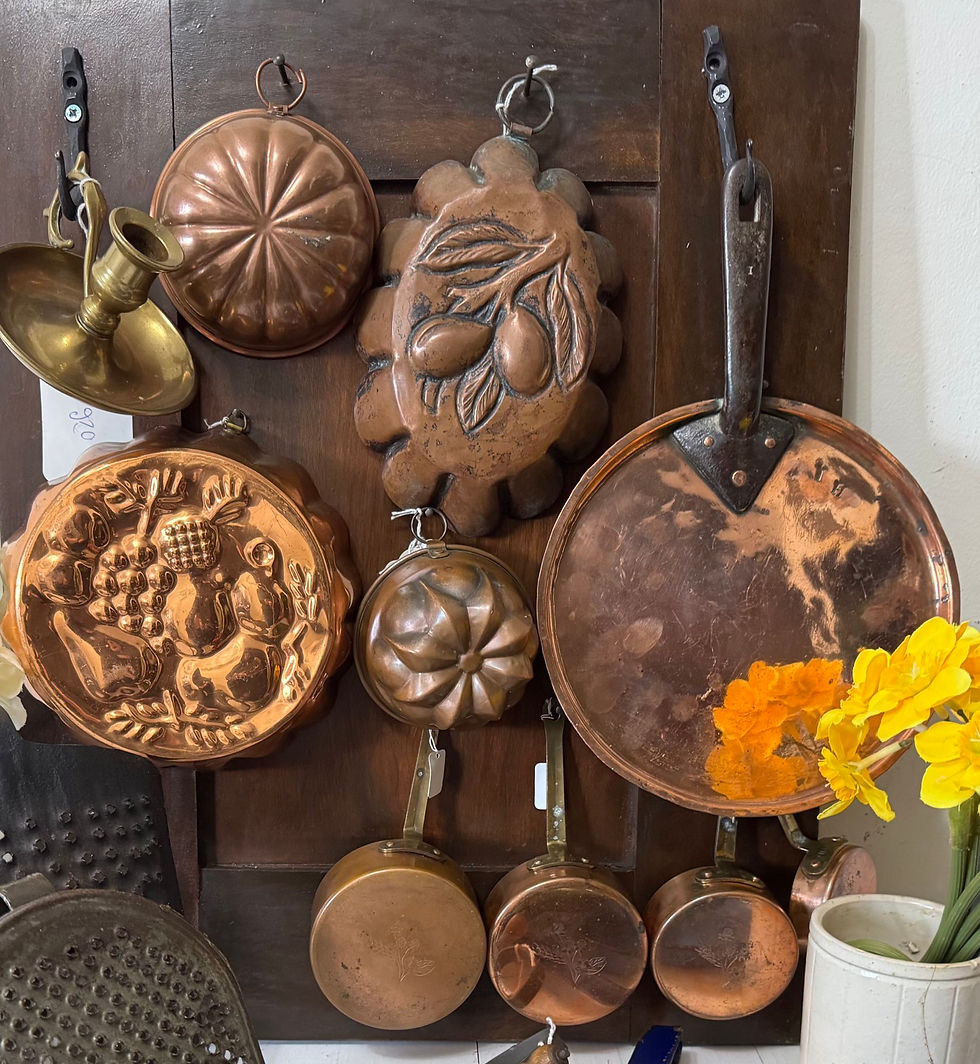 תמונה ממוזערת: ארלט  - תבנית עתיקה כדורית מרוקעת - נחושת