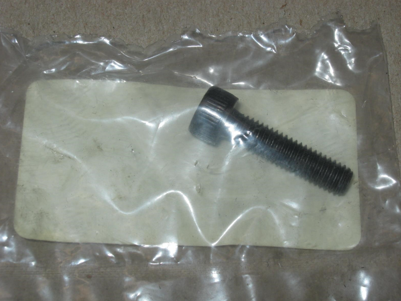 AG717113 Ag-Chem Screw / Wheel Motor Install