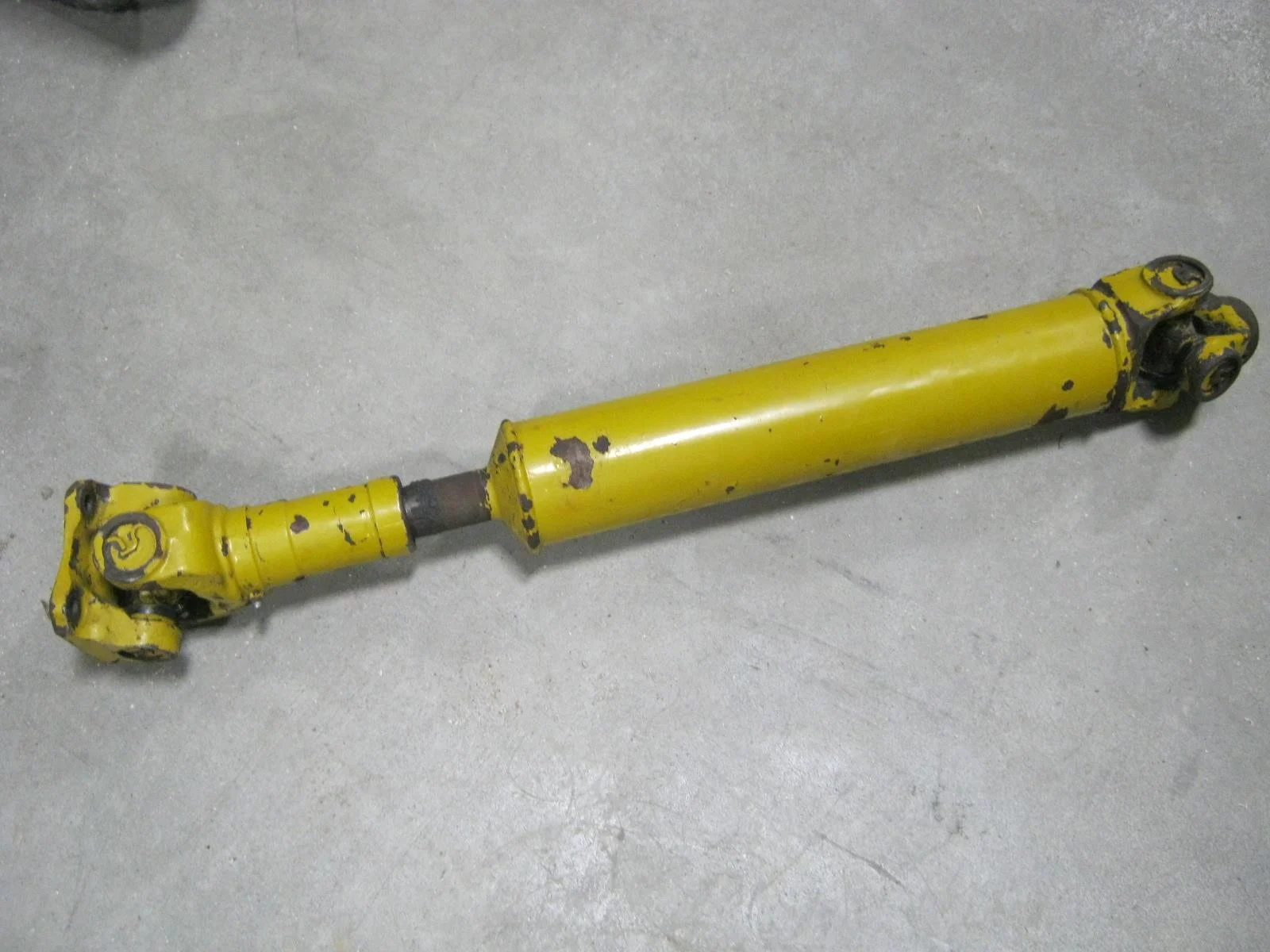 AG325393 Driveline Assembly / Pump Install