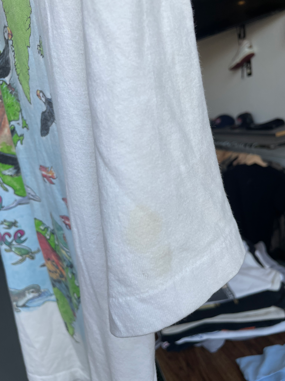 Thumbnail: One Earth Tee L