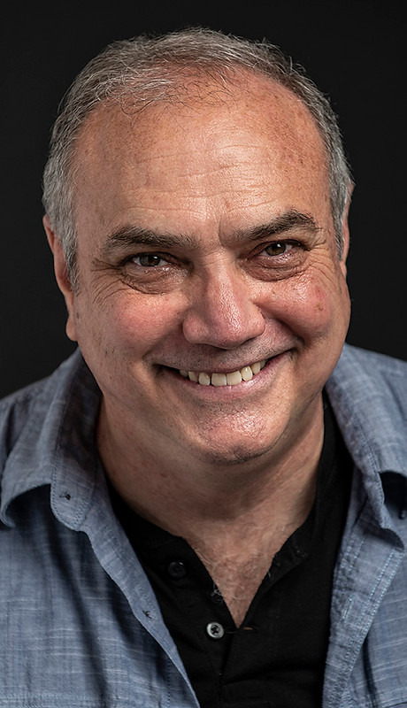Elliott Bales Headshot 1.jpg