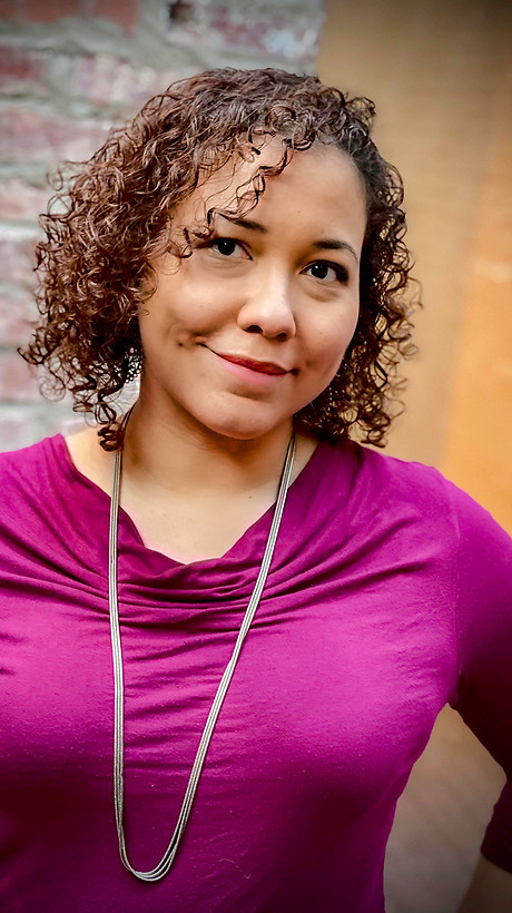 Andromeda Ross - Actress Headshot.jpg
