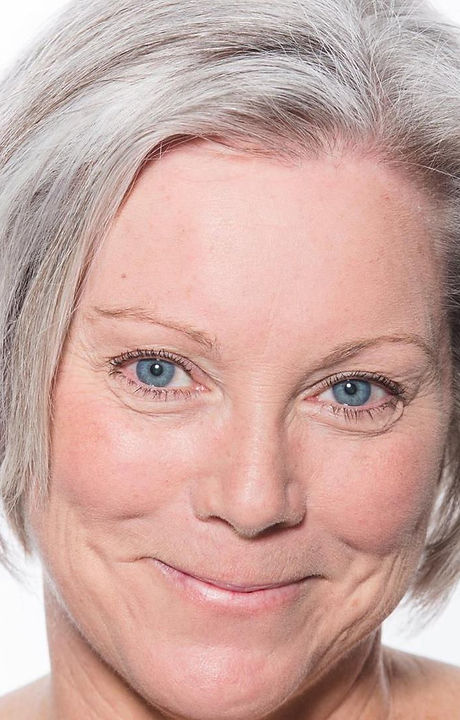 Annette Headshot.jpg