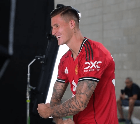Bryan Mbeumo and Mikael Silvestre Back Benjamin Sesko’s Rise at Manchester United