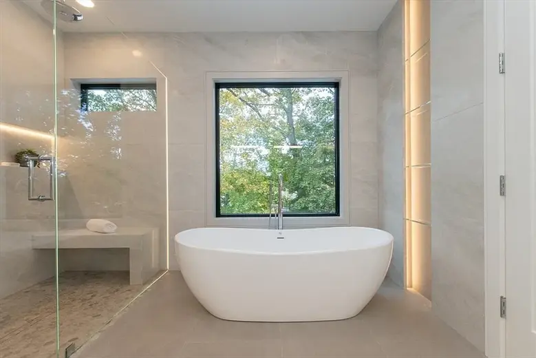 Master Bathroom, Freestanding Tub - Installation