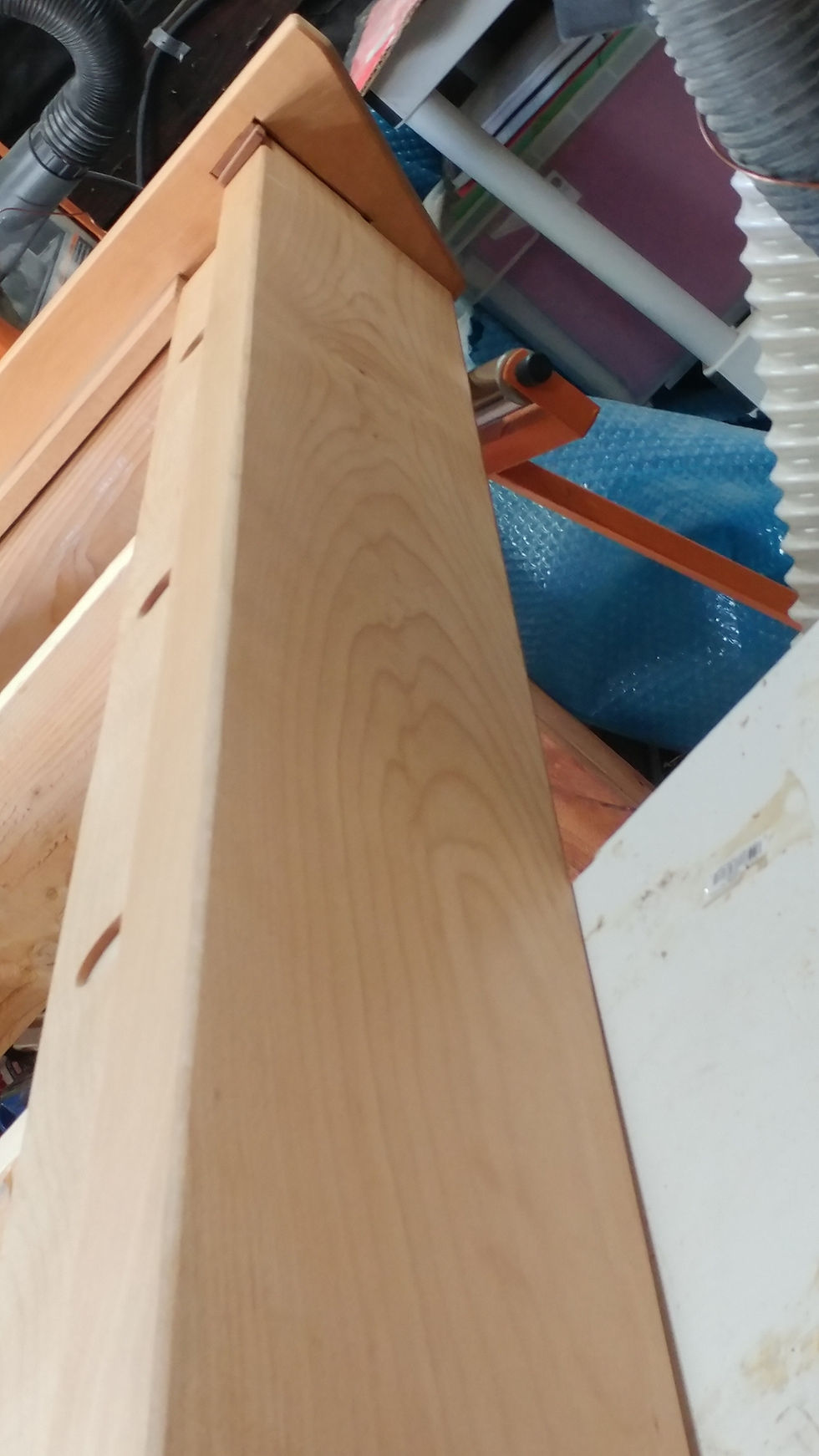 Thumbnail: Floating Platform King size bed