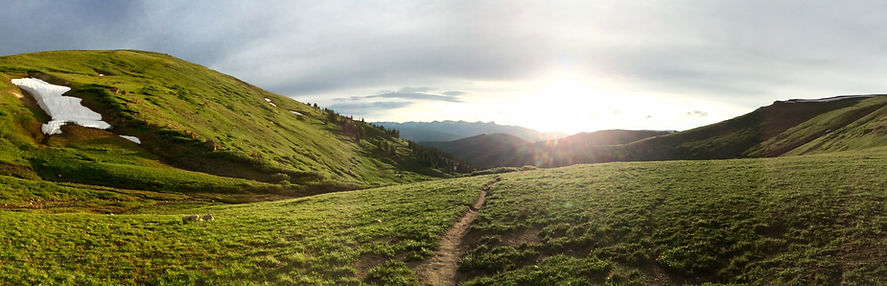 trail running scenery mountain