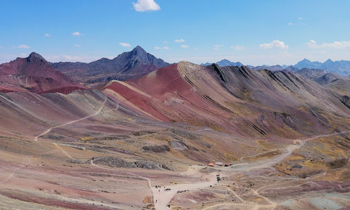 ausangate, peru, cusco, trek, hike, mountains, camping, view, rainbow mountains, colours, red dirt, red valley
