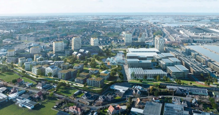 Luchtfoto Flora Campus Westland met toekomstige woningbouw en appartementen in Naaldwijk