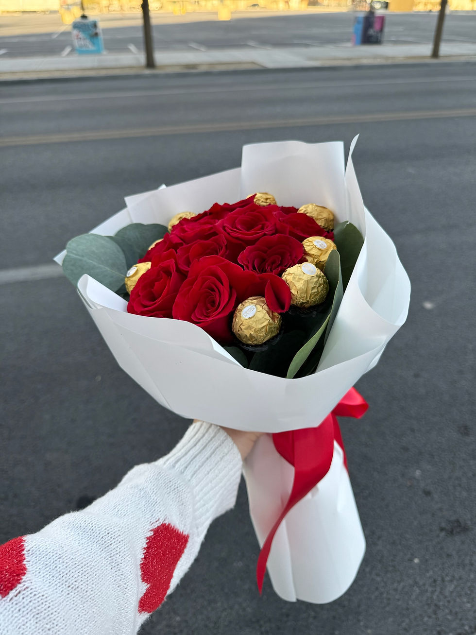 Roses and chocolates 