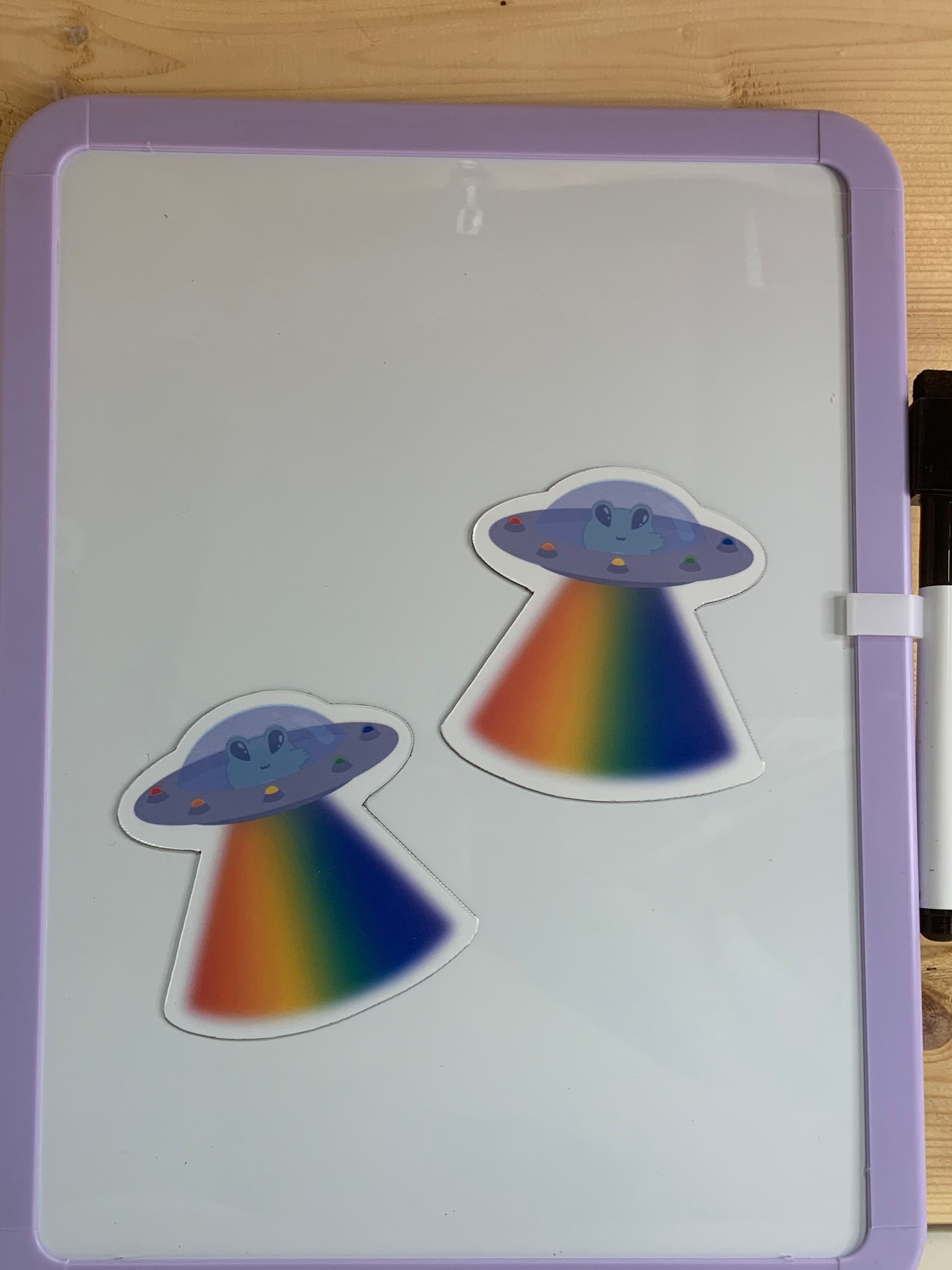 alien frog ufo rainbow magnet