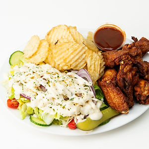 10 Ailes de poulet - Chips et salade