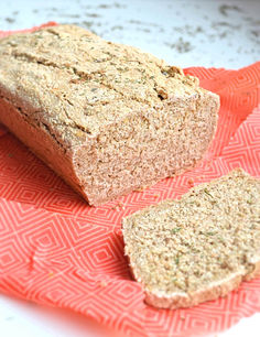 Saftiges HIRSE-KOKOS-BROT