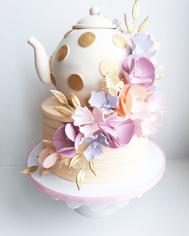 INGA'S WEDDING SHOWER_β’_β’_β’_2 tiers of V