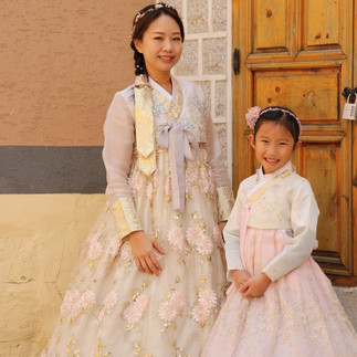 Bukchon hanok village hanbok experience