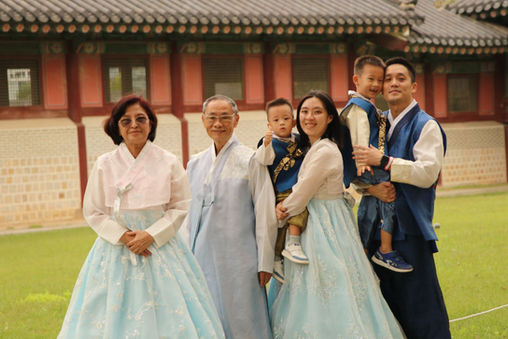 Capturing Multigenerational Joy: A Japanese Family's Unforgettable Hanbok Photoshoot at Gyeongbokgung Palace with MyHanbokDream Photography