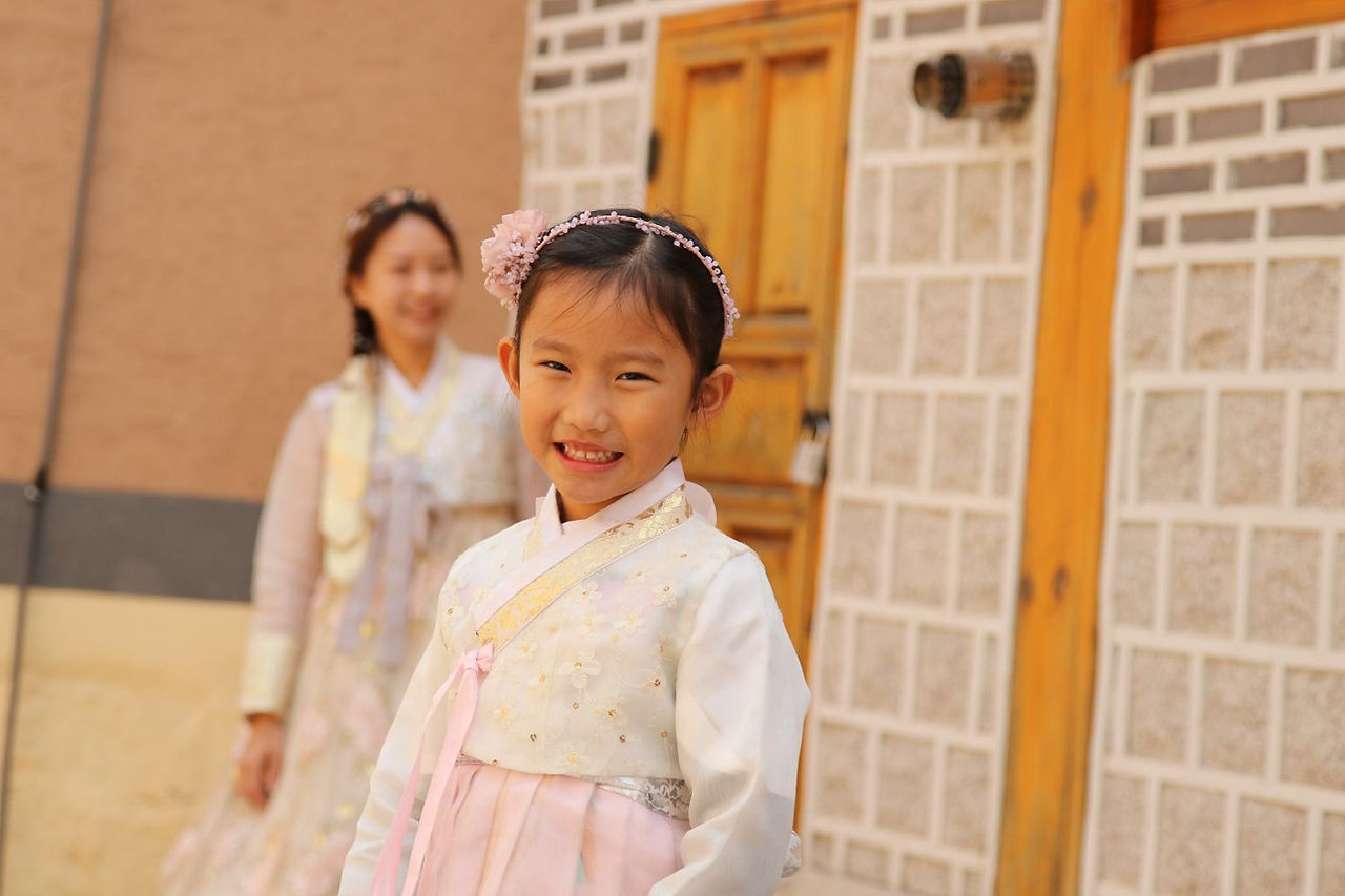 Bukchon hanok village hanbok experience